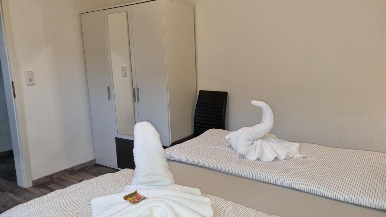 Pension Likedeeler Suite Sir Henry Morgan 보르쿰 외부 사진